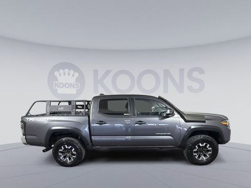 Used 2020 Toyota Tacoma TRD Off-Road image 8