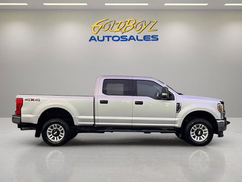 Used 2018 Ford F250 XLT w/ XLT Value Package image 3