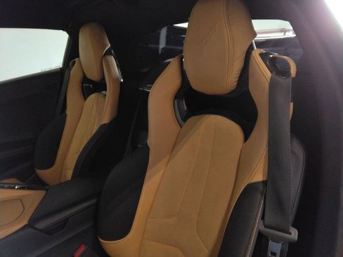 Used 2020 Chevrolet Corvette Stingray Premium Cpe w/ 3LT image 32