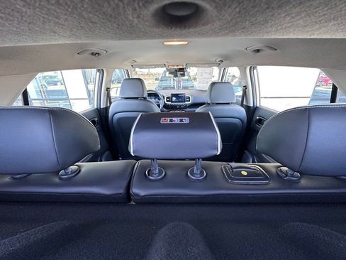 Used 2023 Hyundai Venue Limited w/ Cargo Package image 26