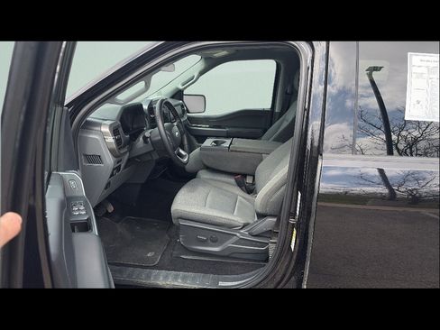 Used 2025 Ford F150 XLT w/ Equipment Group 301A Standard AWD/4WD image 10