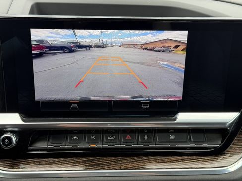 Used 2022 GMC Sierra 1500 SLE image 28