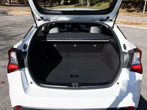 Used 2021 Toyota Prius AWD image 49