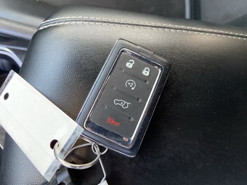 Used 2024 Jeep Grand Cherokee Altitude RWD image 43