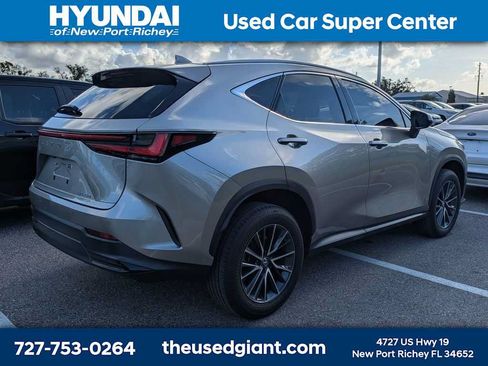 Used 2024 Lexus NX 250 FWD w/ Towing Package (2000 Lbs) image 2