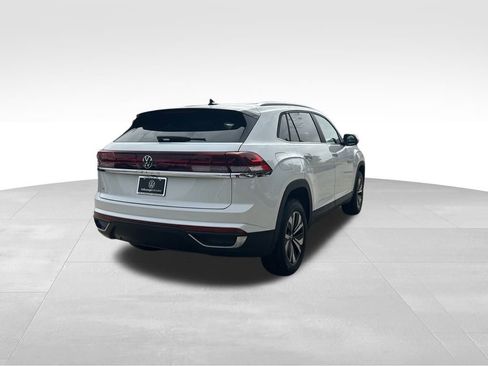 New 2026 Volkswagen Atlas Cross Sport SE image 5