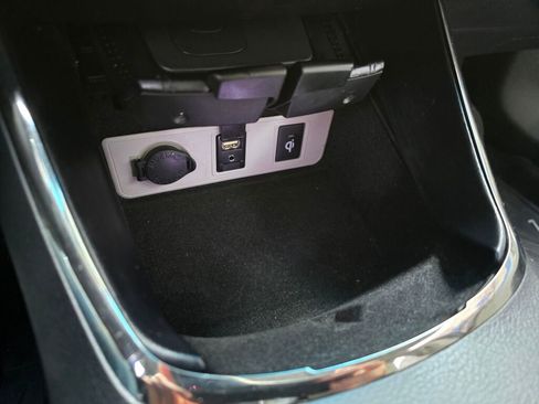 Used 2016 Toyota Avalon Touring image 29