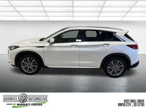 Used 2025 INFINITI QX50 Luxe AWD/4WD image 2
