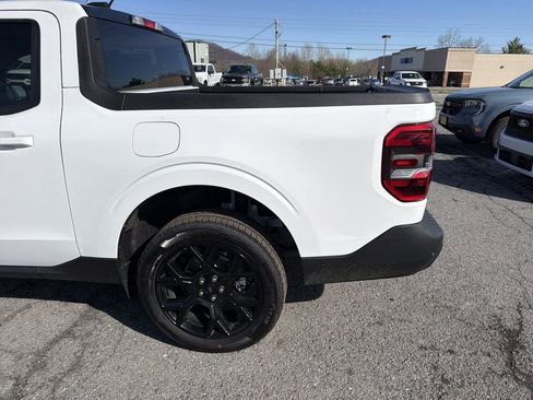 New 2026 Ford Maverick Lariat w/ Black Appearance Package AWD/4WD image 9