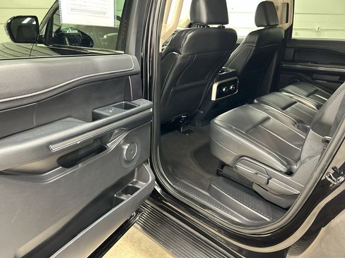 Used 2024 Ford Expedition Max XLT AWD/4WD image 25