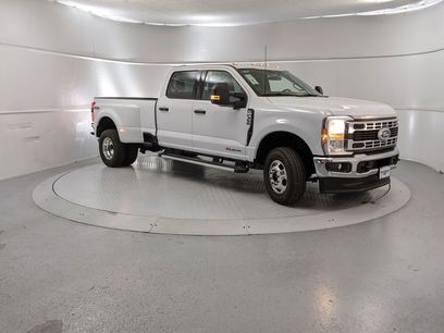 New 2026 Ford F350 XLT w/ 360-Degree Camera Package