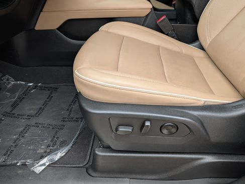 Used 2022 Chevrolet Suburban Premier w/ Max Trailering Package image 17