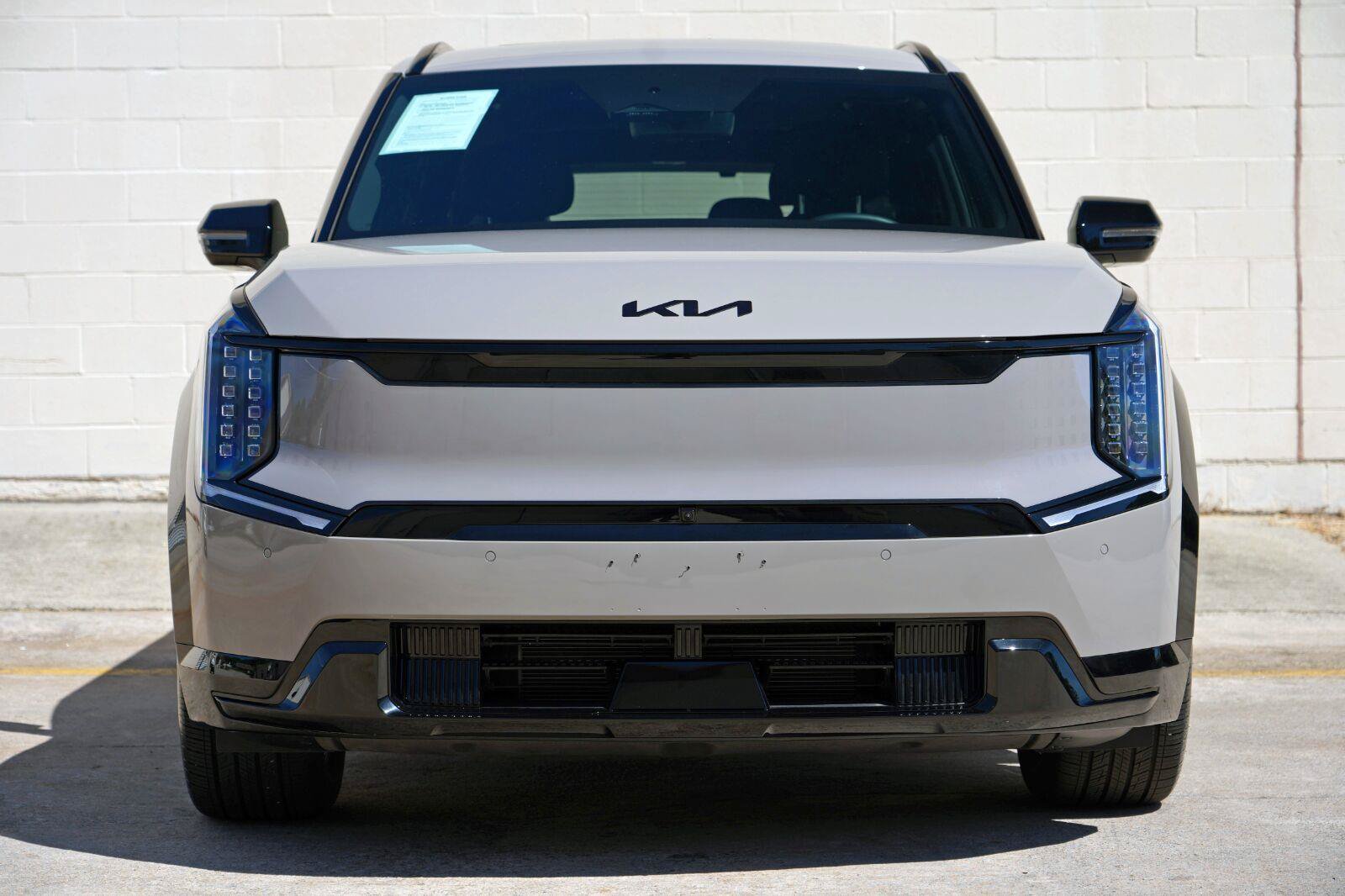 Used 2026 Kia EV9 Land w/ Nightfall Edition Package AWD/4WD image 7