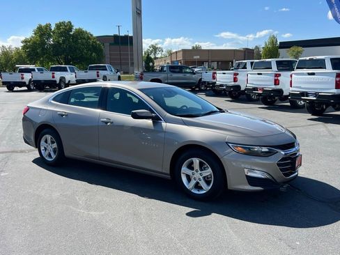Used 2024 Chevrolet Malibu LS FWD image 6