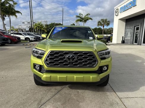 Used 2023 Toyota Tacoma TRD Sport image 9