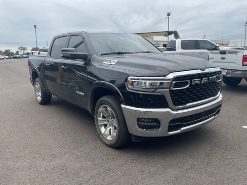 Used 2025 RAM 1500 Big Horn AWD/4WD image 1