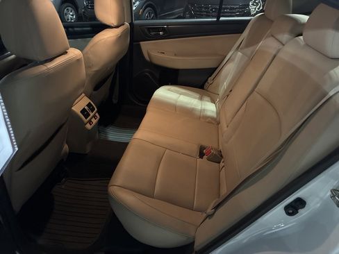 Used 2017 Subaru Legacy 2.5i Limited image 7