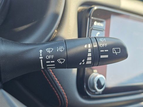 Used 2023 Nissan Kicks SR w/ SR Premium Package FWD image 38