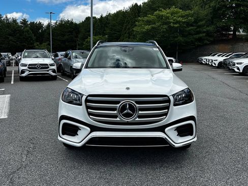 Certified 2025 Mercedes-Benz GLS 450 4MATIC image 3