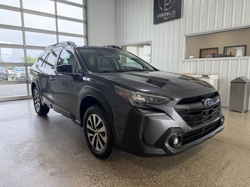 Used 2023 Subaru Outback Premium AWD/4WD image 6