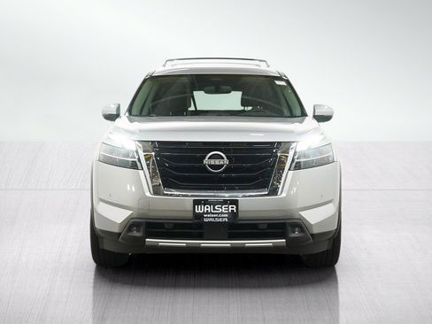 Used 2022 Nissan Pathfinder Platinum w/ Cargo Package AWD/4WD image 8