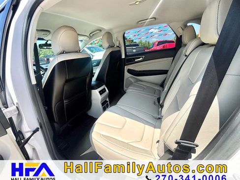 Used 2015 Ford Edge Titanium w/ Technology Package FWD image 25