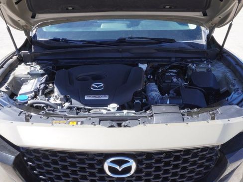Used 2023 MAZDA CX-50 Meridian Edition image 5