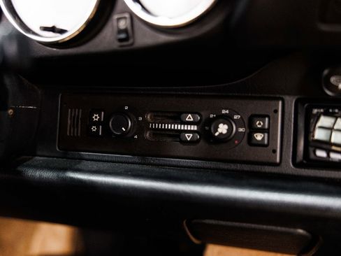 Used 1995 Porsche 911 Cabriolet image 26