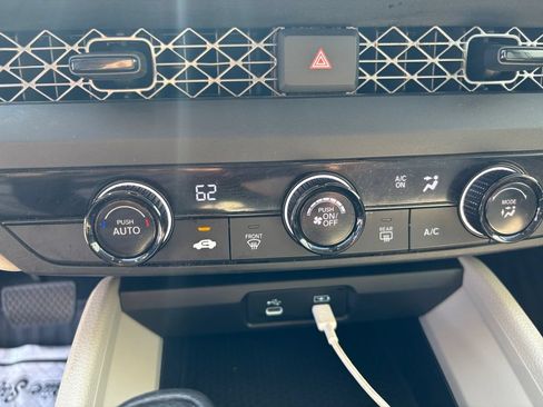 Used 2025 Honda Accord LX image 18
