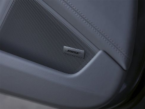 Certified 2025 Porsche 911 Carrera image 27