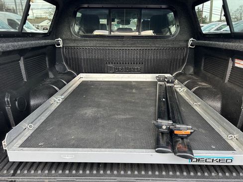 Used 2023 Ford Ranger Lariat w/ Tremor Off-Road Package image 16