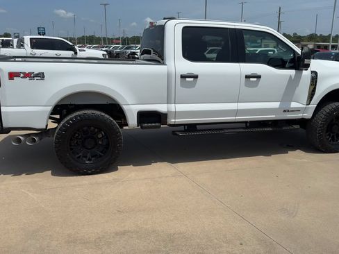 Used 2025 Ford F250 XLT w/ FX4 Off-Road Package AWD/4WD image 9