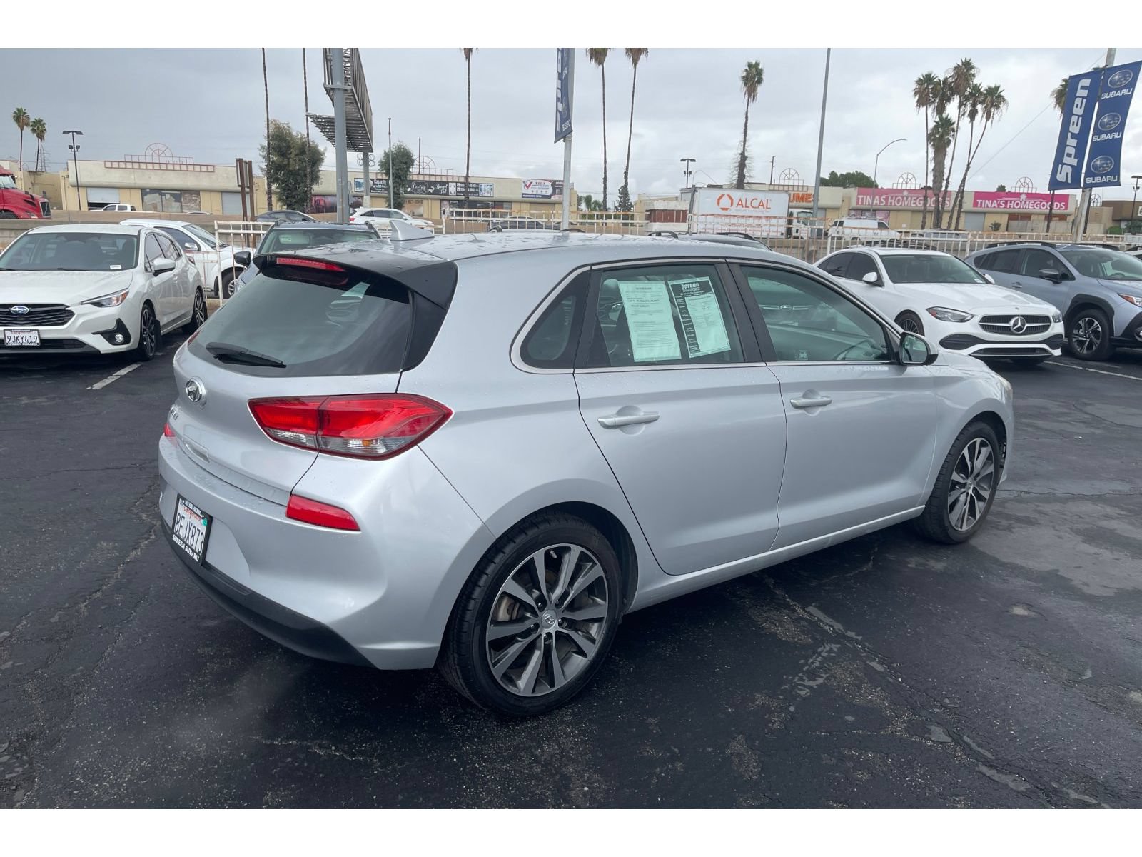 Used 2018 Hyundai Elantra GT FWD image 5