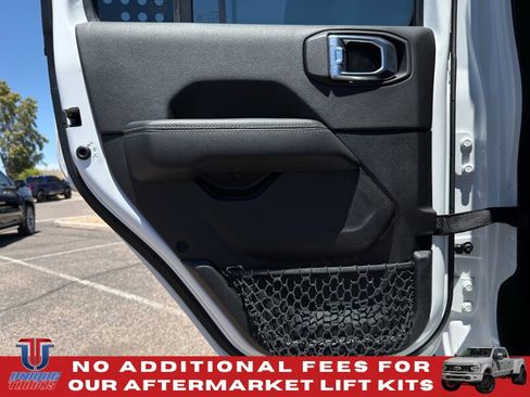 Used 2021 Jeep Gladiator Overland w/ Popular Equipment Package AWD/4WD image 33