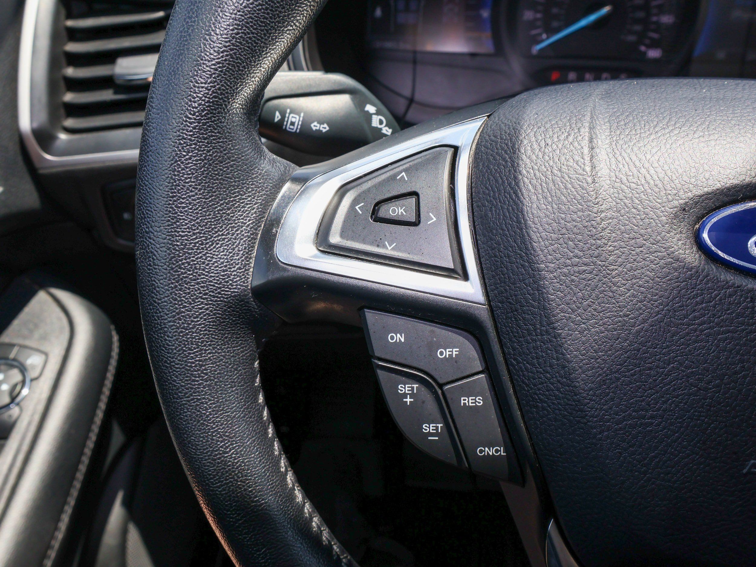 Used 2024 Ford Edge SEL w/ Convenience Package AWD/4WD image 25