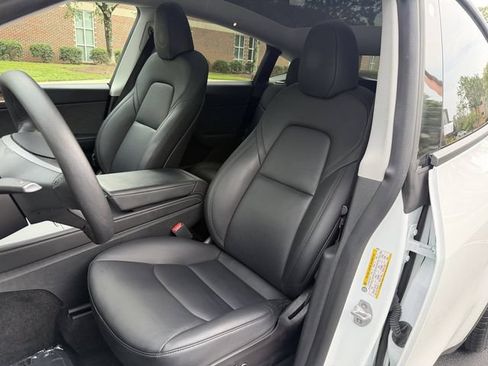 Used 2023 Tesla Model Y Performance AWD/4WD image 14