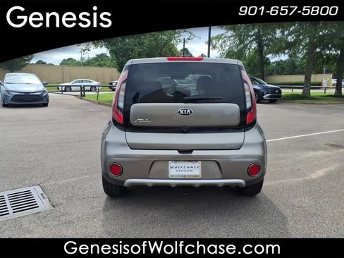 Used 2019 Kia Soul + FWD image 4