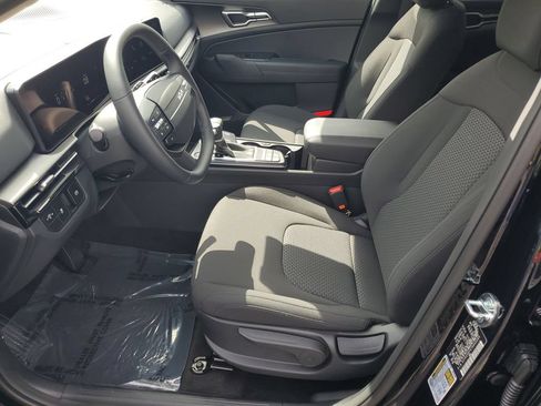New 2026 Kia Sportage LX FWD image 5