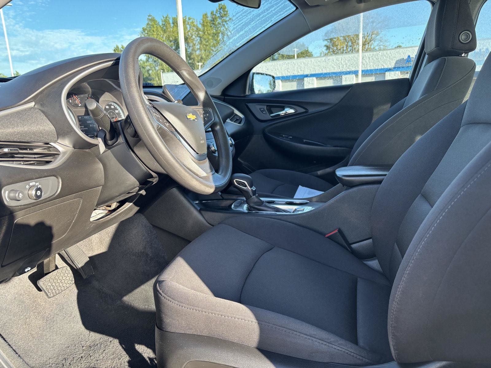 Used 2024 Chevrolet Malibu LT FWD image 12