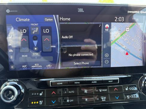 Used 2021 Toyota Highlander Platinum image 35