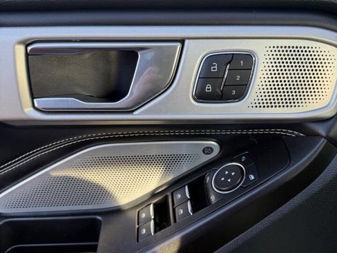 Used 2020 Ford Explorer ST w/ ST Street Pack image 24