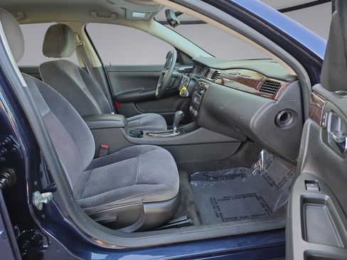Used 2012 Chevrolet Impala LT FWD image 35