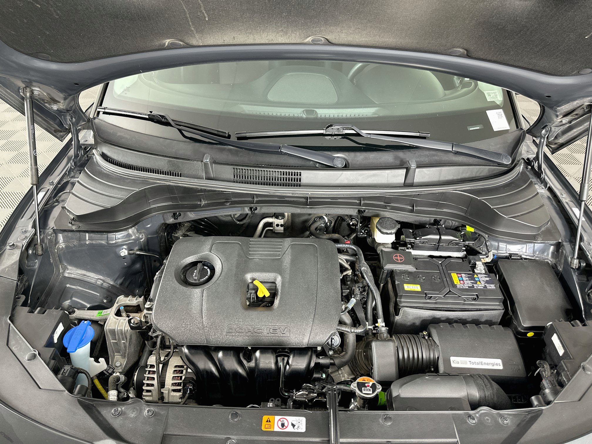 Used 2025 Kia Soul LX w/ LX Technology Package FWD image 31