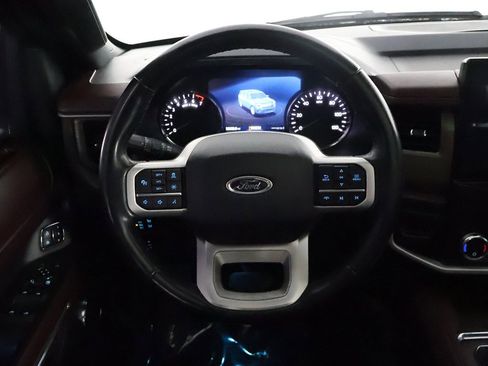 Used 2022 Ford Expedition Limited image 45