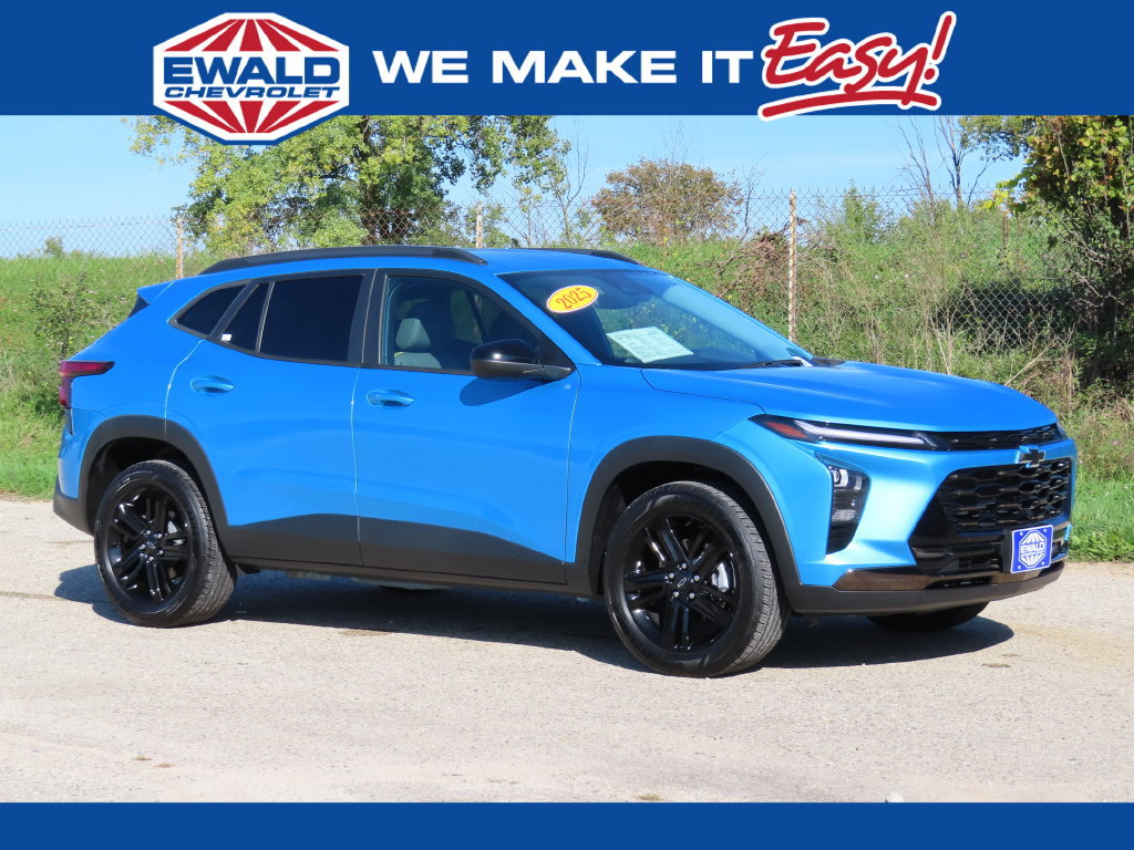 Used 2025 Chevrolet Trax ACTIV w/ Driver Confidence Package FWD image 1