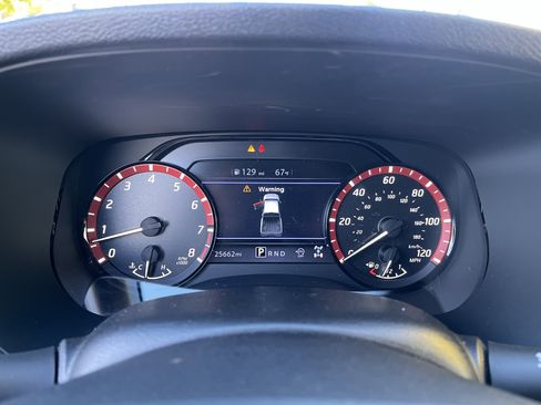 Used 2024 Nissan Frontier PRO-4X w/ Off-Road Protection Package image 19