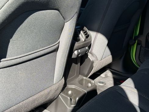 Used 2025 Jeep Gladiator Sport image 26