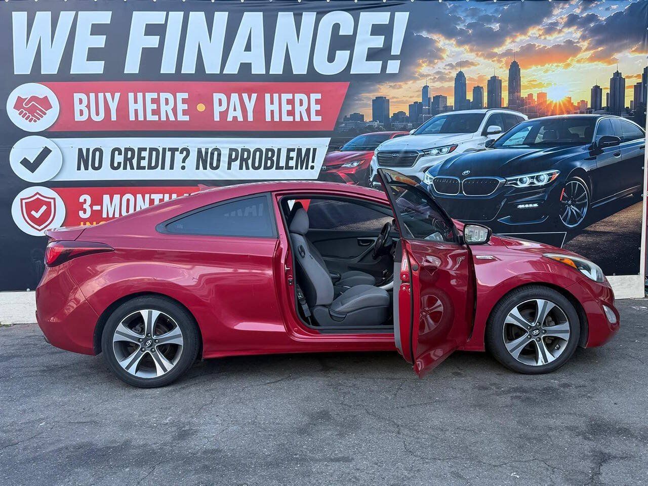 Used 2014 Hyundai Elantra FWD image 4