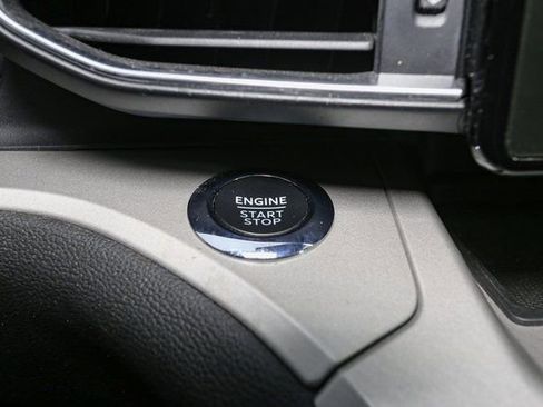 Used 2023 Ford Explorer XLT w/ Equipment Group 202A image 28