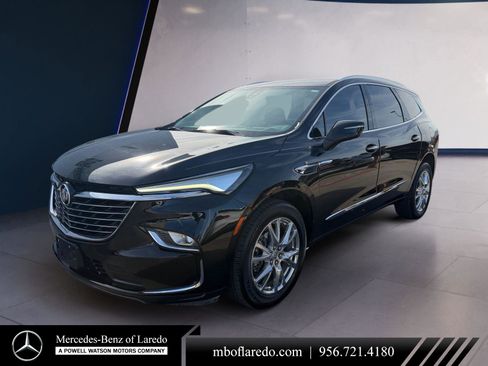 Used 2023 Buick Enclave Premium image 1